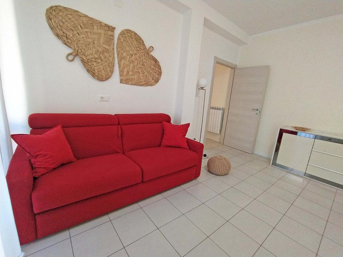 شقة Casa Emmeti ديسينسانو ديل غاردا المظهر الخارجي الصورة