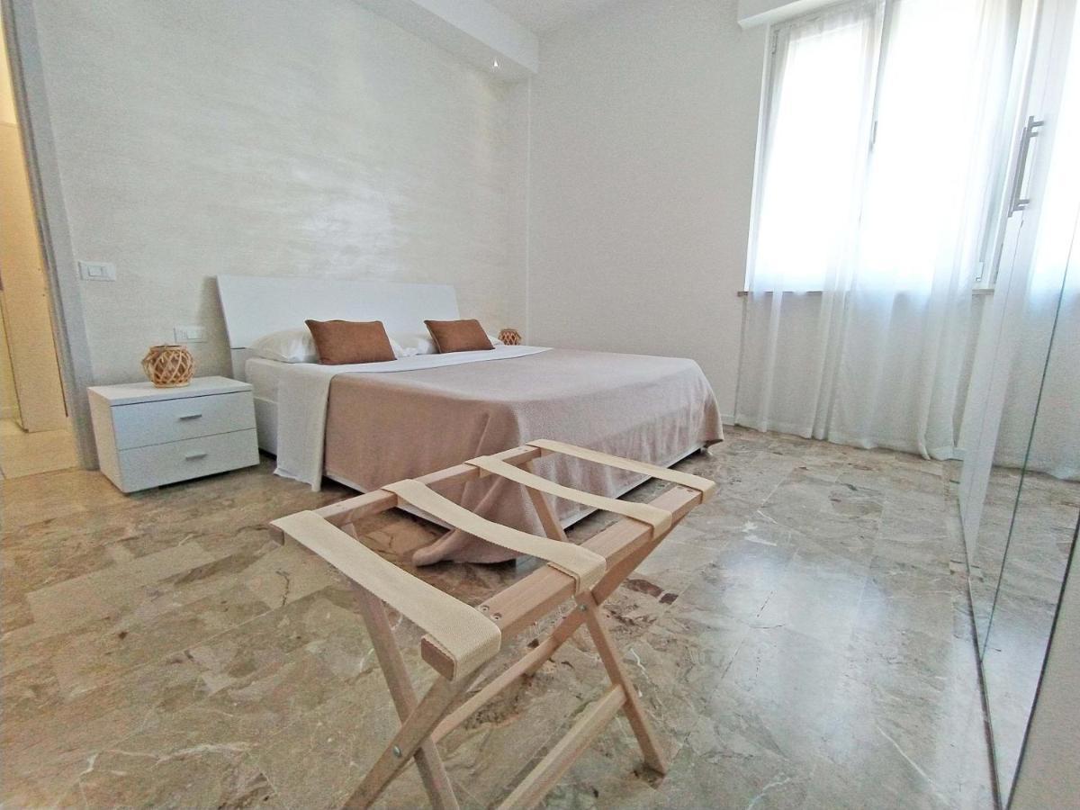 شقة Casa Emmeti ديسينسانو ديل غاردا المظهر الخارجي الصورة